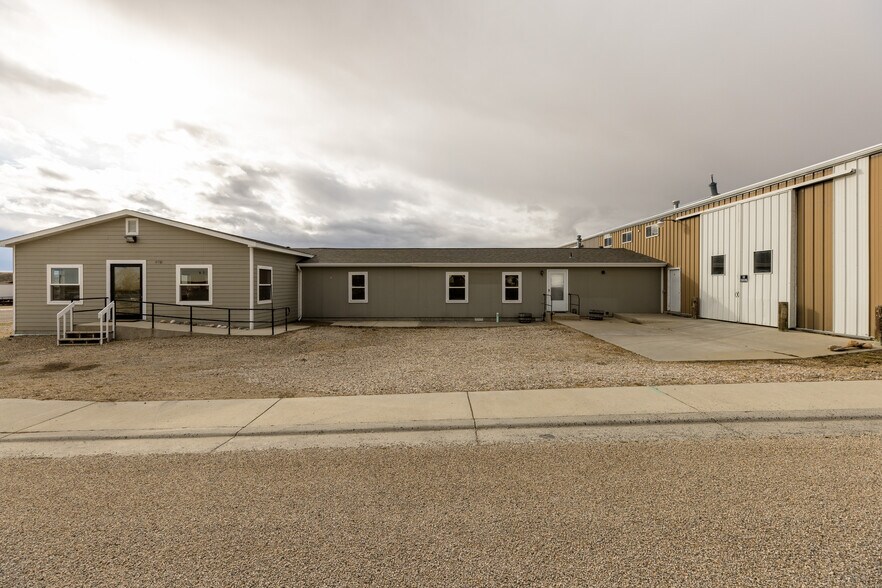 400 S Lucas St, Buffalo, WY for sale - Building Photo - Image 1 of 1