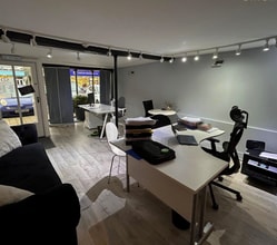 8 Market Pl, Ringwood for lease Interior Photo- Image 2 of 5