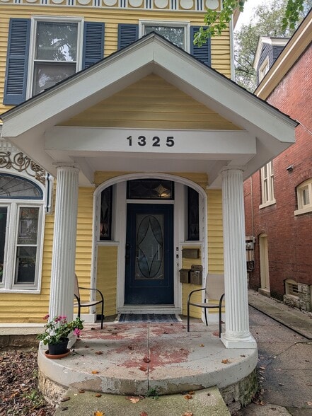 1325 Hepburn Ave, Louisville, KY for sale - Building Photo - Image 2 of 34