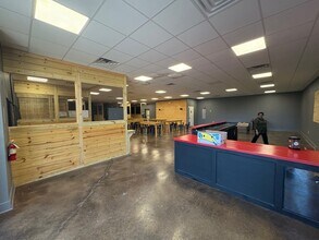 29437 S Frost Rd, Livingston, LA for lease Interior Photo- Image 1 of 5