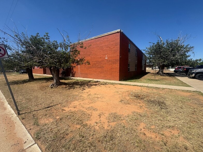 900 W 8th St, Odessa, TX for sale - Building Photo - Image 3 of 6