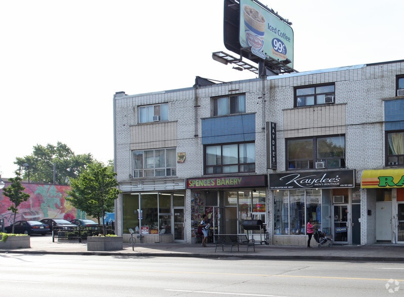 1539-1541 Eglinton Av W, Toronto, ON for sale - Building Photo - Image 2 of 11