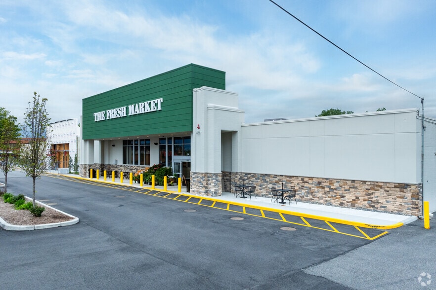 84 Worcester Rd, Framingham, MA for lease - Primary Photo - Image 1 of 4