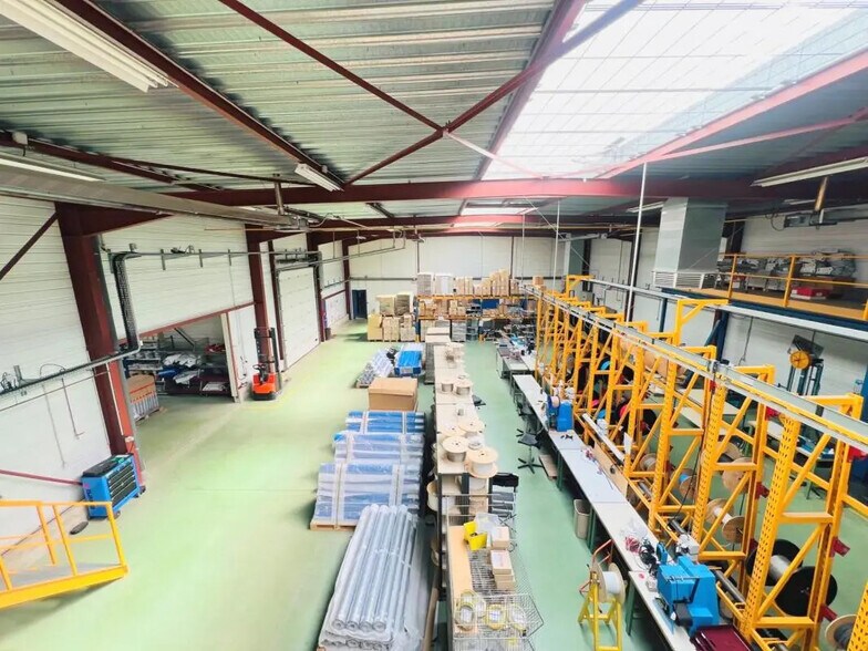 Flex in Saint-Germain-de-la-Grange for sale - Interior Photo - Image 1 of 17