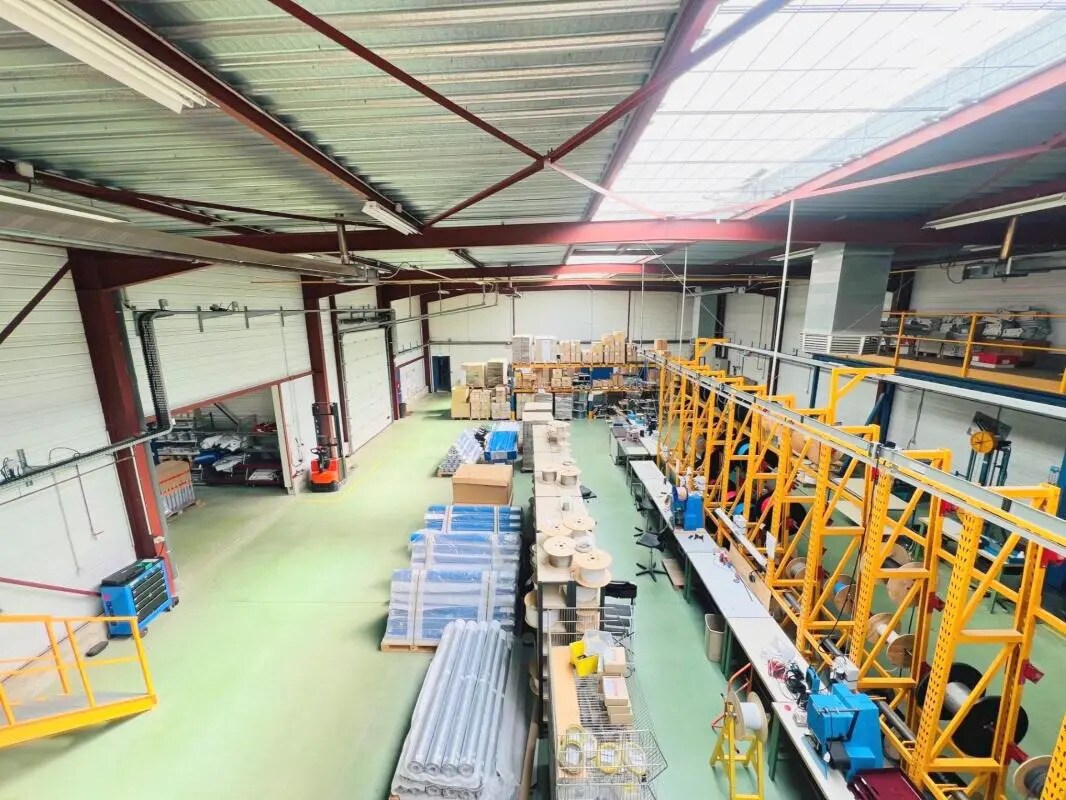 Flex in Saint-Germain-de-la-Grange for sale Interior Photo- Image 1 of 18