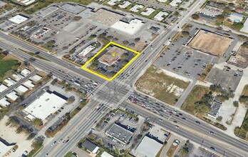 2390 E Bay Dr, Largo, FL for lease Building Photo- Image 2 of 2