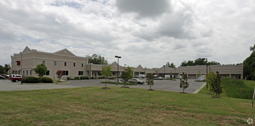 6623 Richmond Rd, Williamsburg, VA for lease - Building Photo - Image 1 of 10