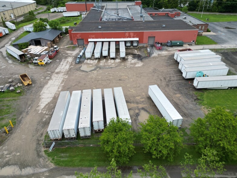 304 Main Ave, Warren, PA for sale - Building Photo - Image 2 of 9