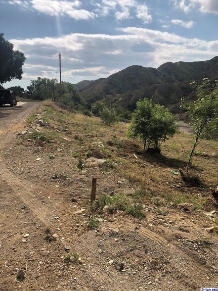 LA TUNA CANYON Rd, Tujunga, CA for sale - Primary Photo - Image 1 of 1