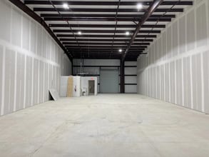 420-430 Clay Drain Rd, Wildwood, FL for lease Interior Photo- Image 2 of 8