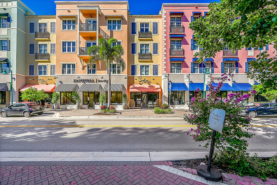 200-210 NE 2nd Ave, Delray Beach, FL for lease - Building Photo - Image 3 of 26