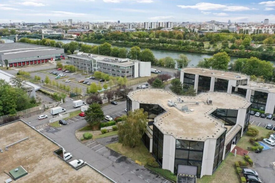 1/9 Avenue Du Marais, Argenteuil for lease - Building Photo - Image 3 of 26