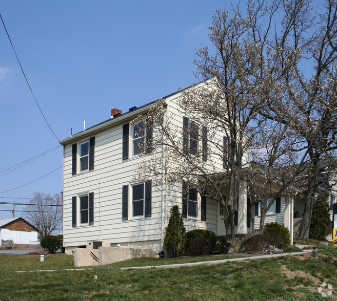 4812 Jonestown Rd, Harrisburg, PA for sale - Primary Photo - Image 1 of 1