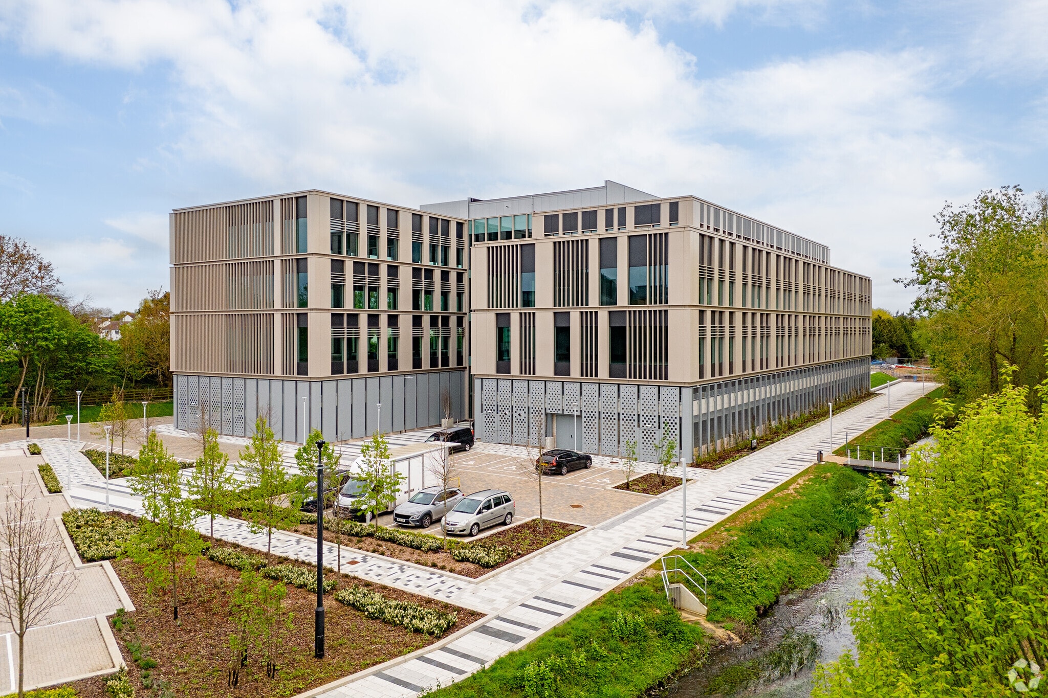 4 Robert Robinson Av, Oxford for sale Building Photo- Image 1 of 1