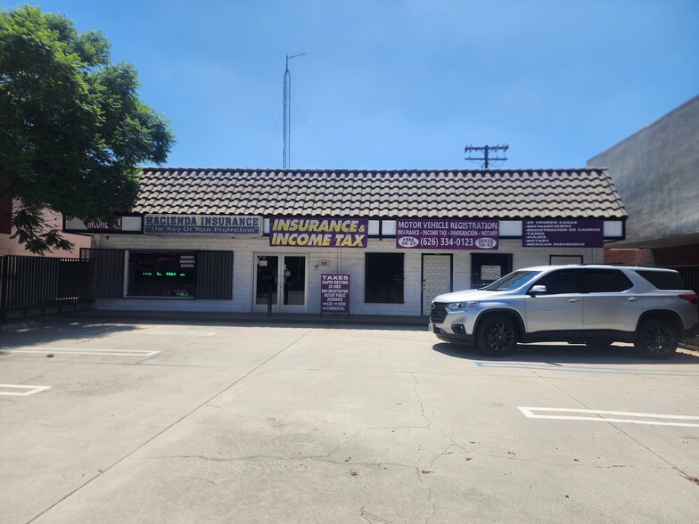 578-580 E Foothill Blvd, Azusa, CA for lease - Building Photo - Image 2 of 9