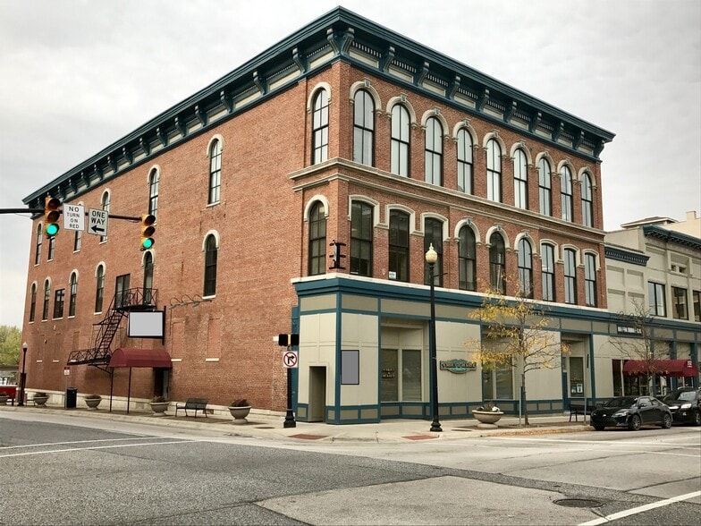 220 Columbia St, Lafayette, IN for lease - Primary Photo - Image 1 of 1