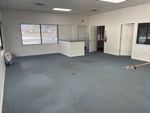 38850-38890 U.S. Highway 19 N, Tarpon Springs, FL for lease Building Photo- Image 2 of 9