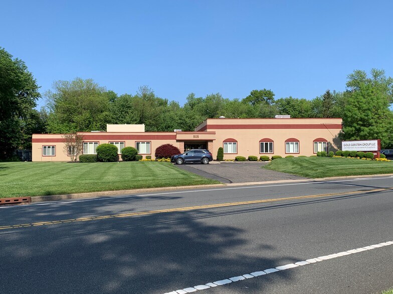 Pleasant Valley Ave Moorestown, NJ for Sale