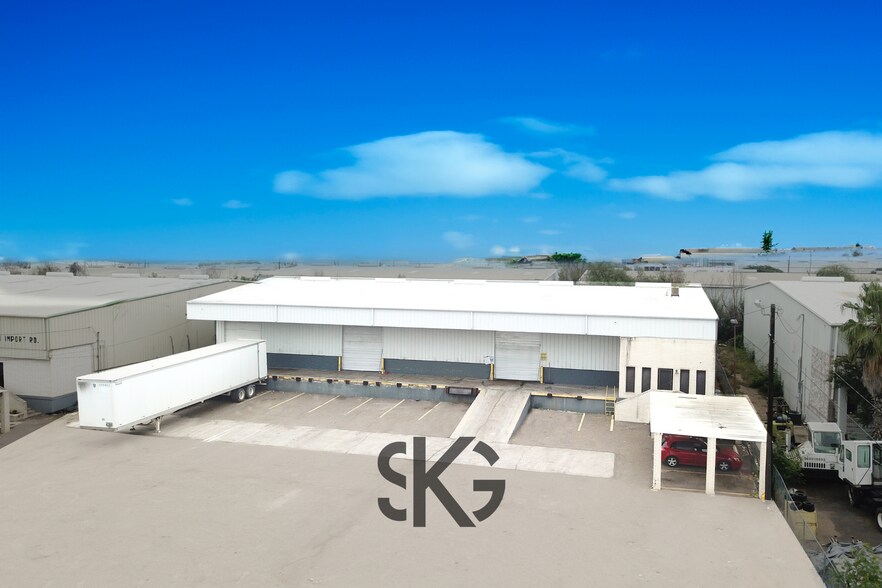 14411 Import Rd, Laredo, TX for sale - Building Photo - Image 1 of 1