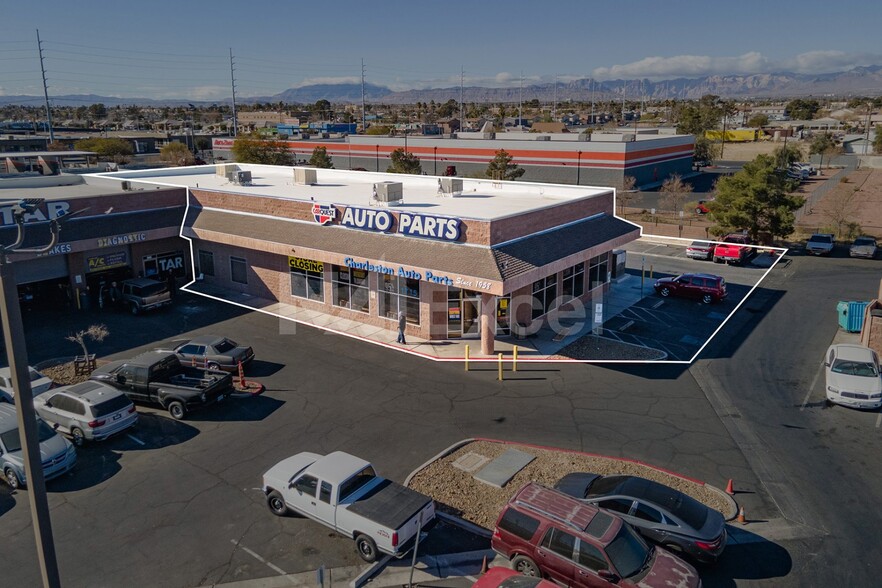 1701-1715 N Decatur Blvd, Las Vegas, NV for lease - Building Photo - Image 2 of 6