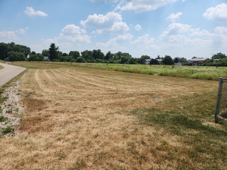 500 Block 4th st, Seymour, IN for sale - Primary Photo - Image 1 of 3