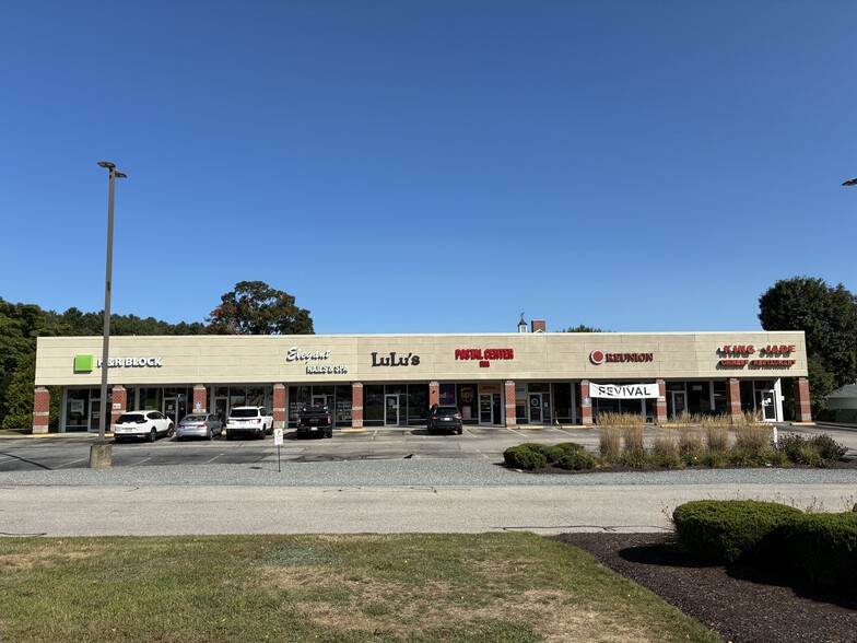 1215-1225 Providence Rd, Whitinsville, MA for lease - Building Photo - Image 1 of 9