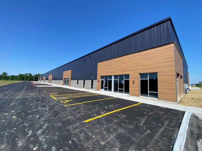 14711 Industrial Pky, Marysville, OH for lease - Building Photo - Image 1 of 7