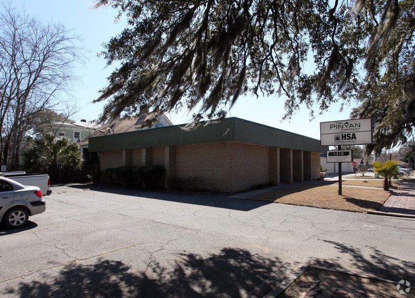 1510 Drayton St, Savannah, GA for sale - Building Photo - Image 2 of 9