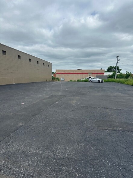 321 Ramsdell Ave, Buffalo, NY for lease - Building Photo - Image 3 of 17