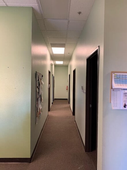 12241 Industrial Blvd, Victorville, CA for lease - Interior Photo - Image 2 of 15