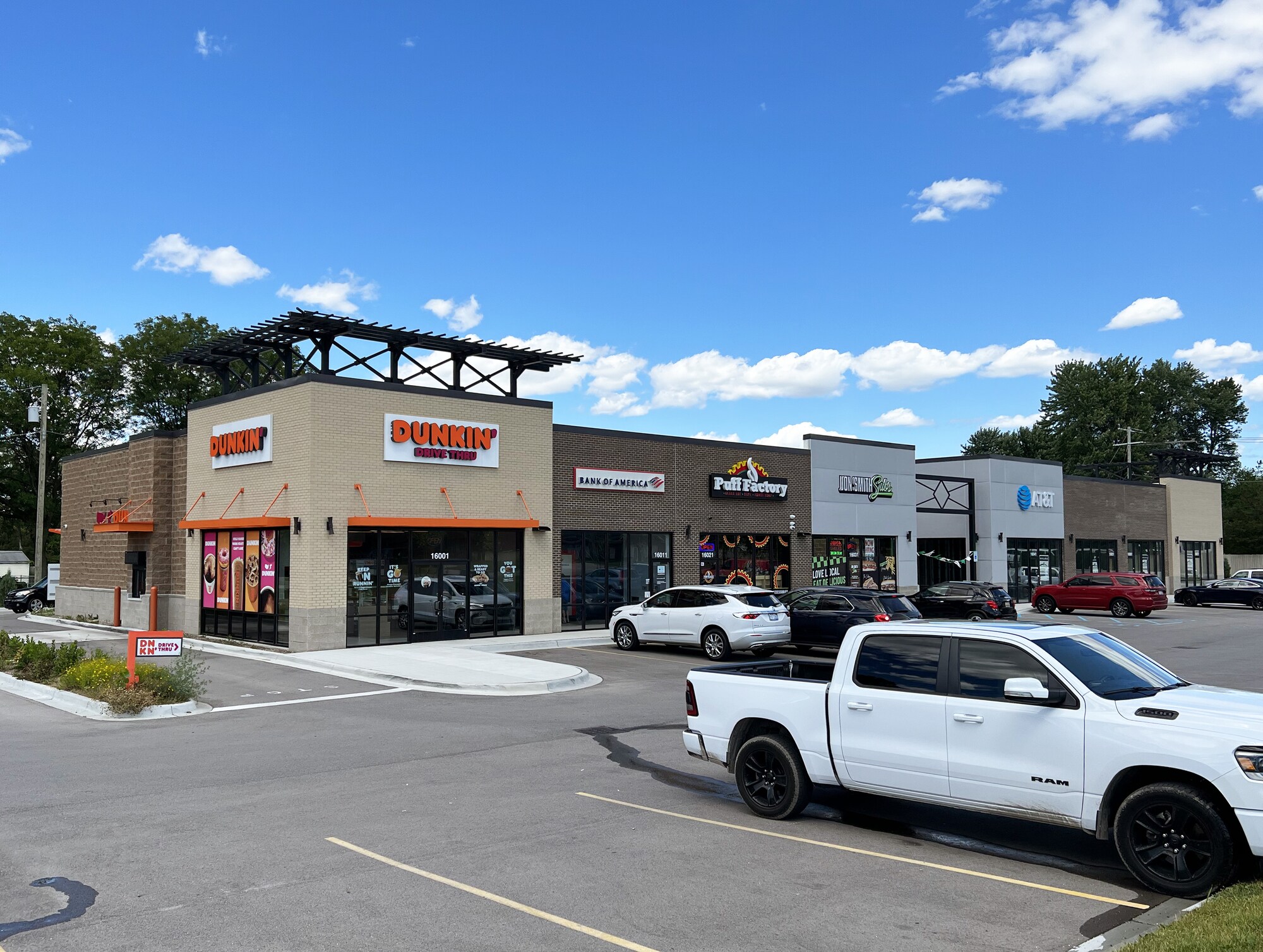 16001-16071 15 Mile Rd Rd, Clinton Township, MI for sale Building Photo- Image 1 of 1