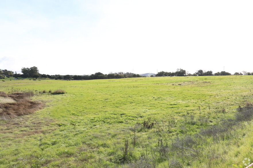 1 Airport Blvd, Napa, CA for sale - Building Photo - Image 2 of 5