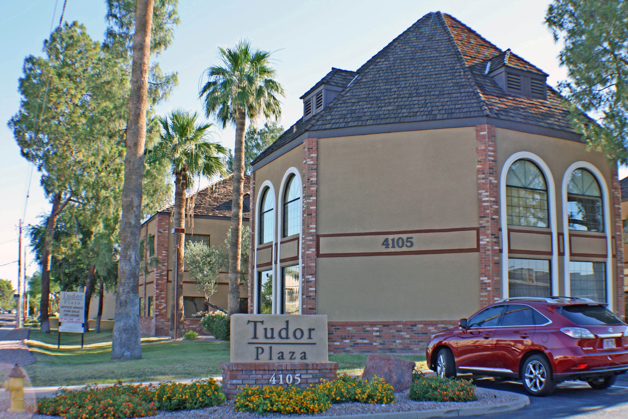 4105 N 20th St, Phoenix, AZ for sale Primary Photo- Image 1 of 52