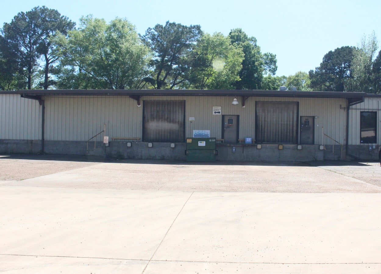 1014 N Flowood Dr, Flowood, MS 39232