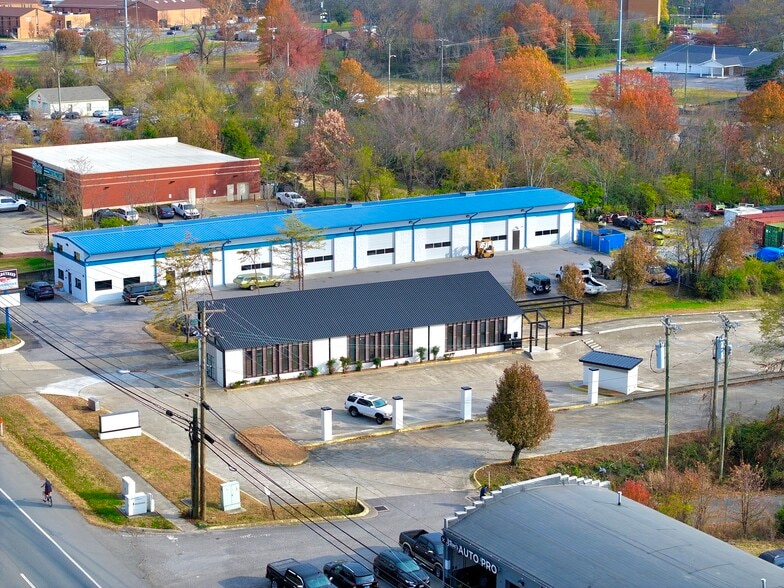 669 W Main St, Hendersonville, TN for lease - Building Photo - Image 3 of 7