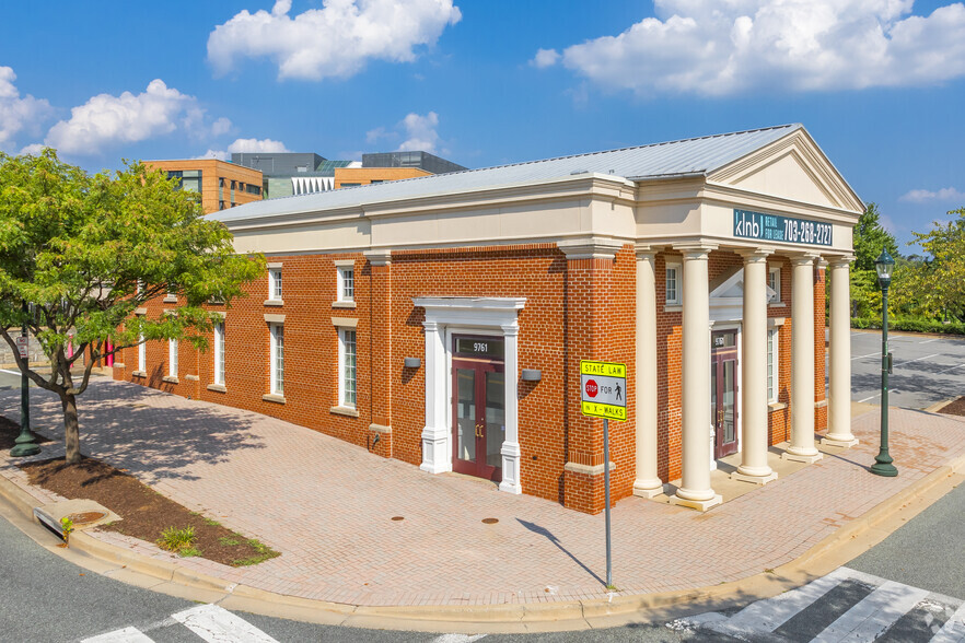 9700-9761 Traville Gateway Dr, Rockville, MD for lease - Building Photo - Image 1 of 28