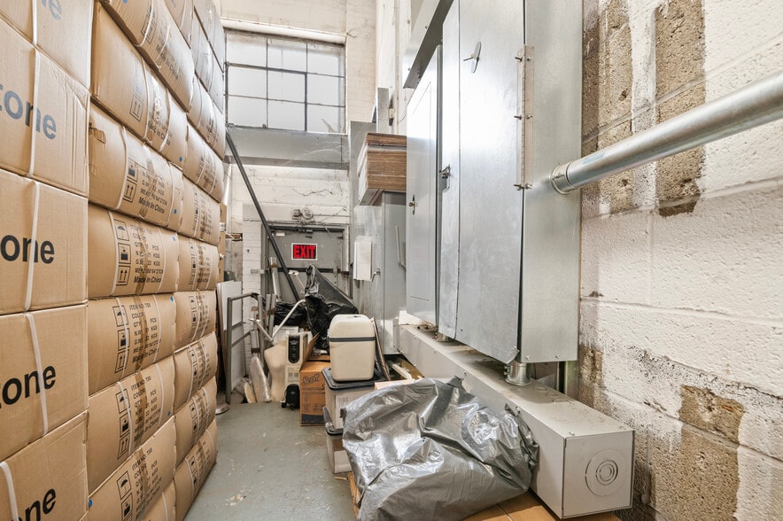 59-48 55th St, Maspeth, NY for sale - Building Photo - Image 3 of 14