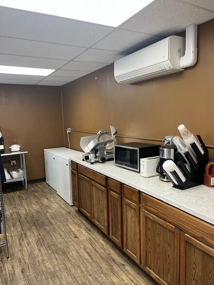 439 Heffner St, Minersville, PA for sale - Building Photo - Image 3 of 7