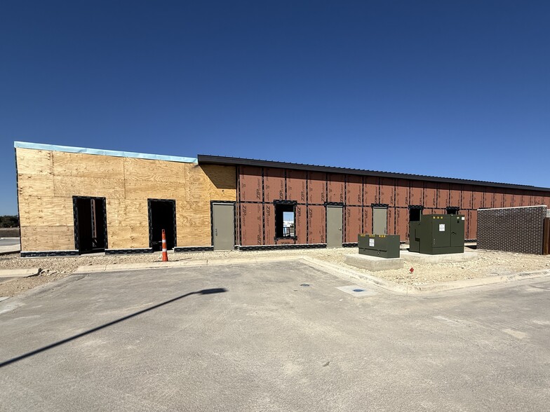 10861 183A Toll Rd, Leander, TX for lease - Building Photo - Image 3 of 10