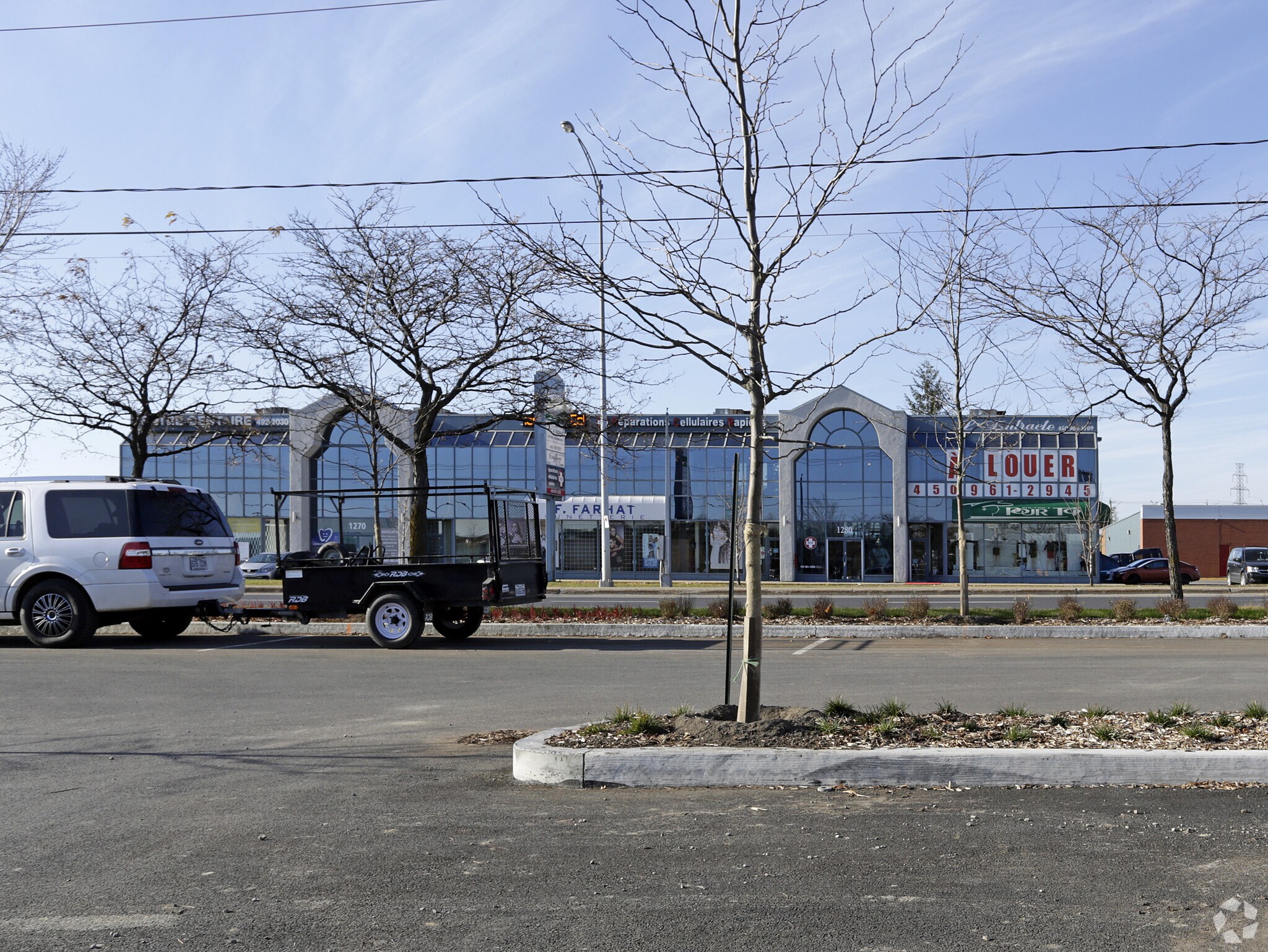 1270-1280 Boul Moody, Terrebonne, QC for sale Primary Photo- Image 1 of 3