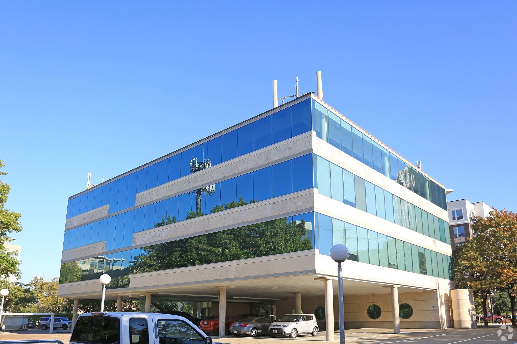 2801 Lemmon Ave, Dallas, TX for sale Primary Photo- Image 1 of 1