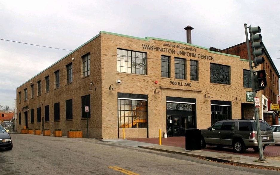 900 Rhode Island Ave NE, Washington, DC for sale - Building Photo - Image 2 of 3
