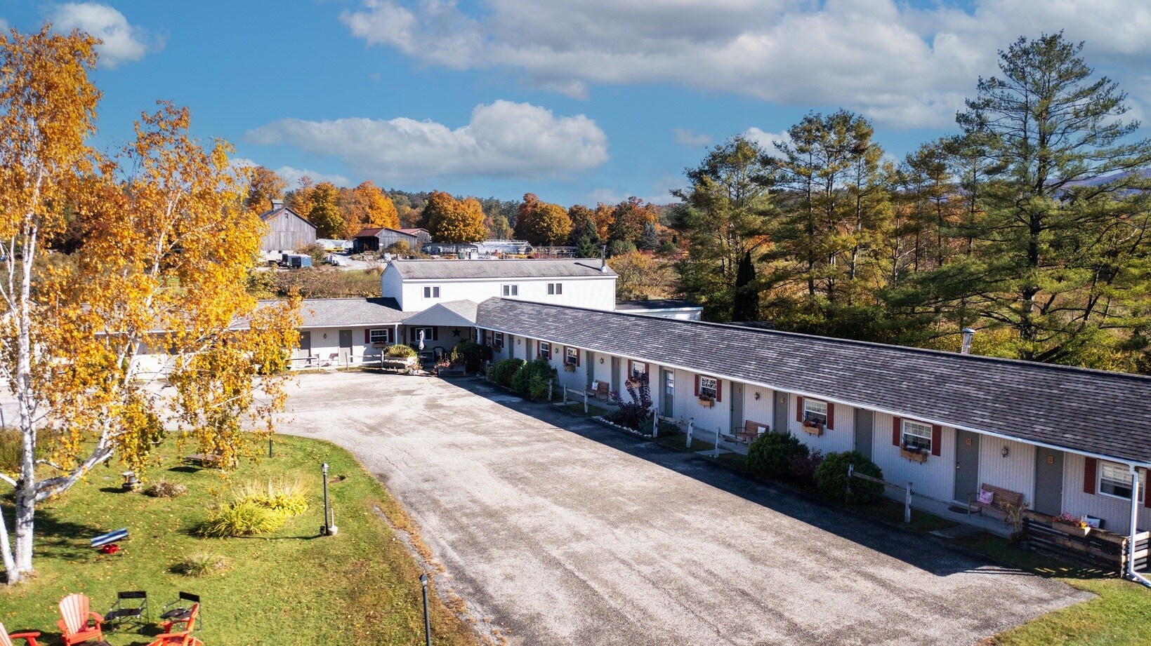 1056 Main St, Manchester Center, VT for sale Building Photo- Image 1 of 1