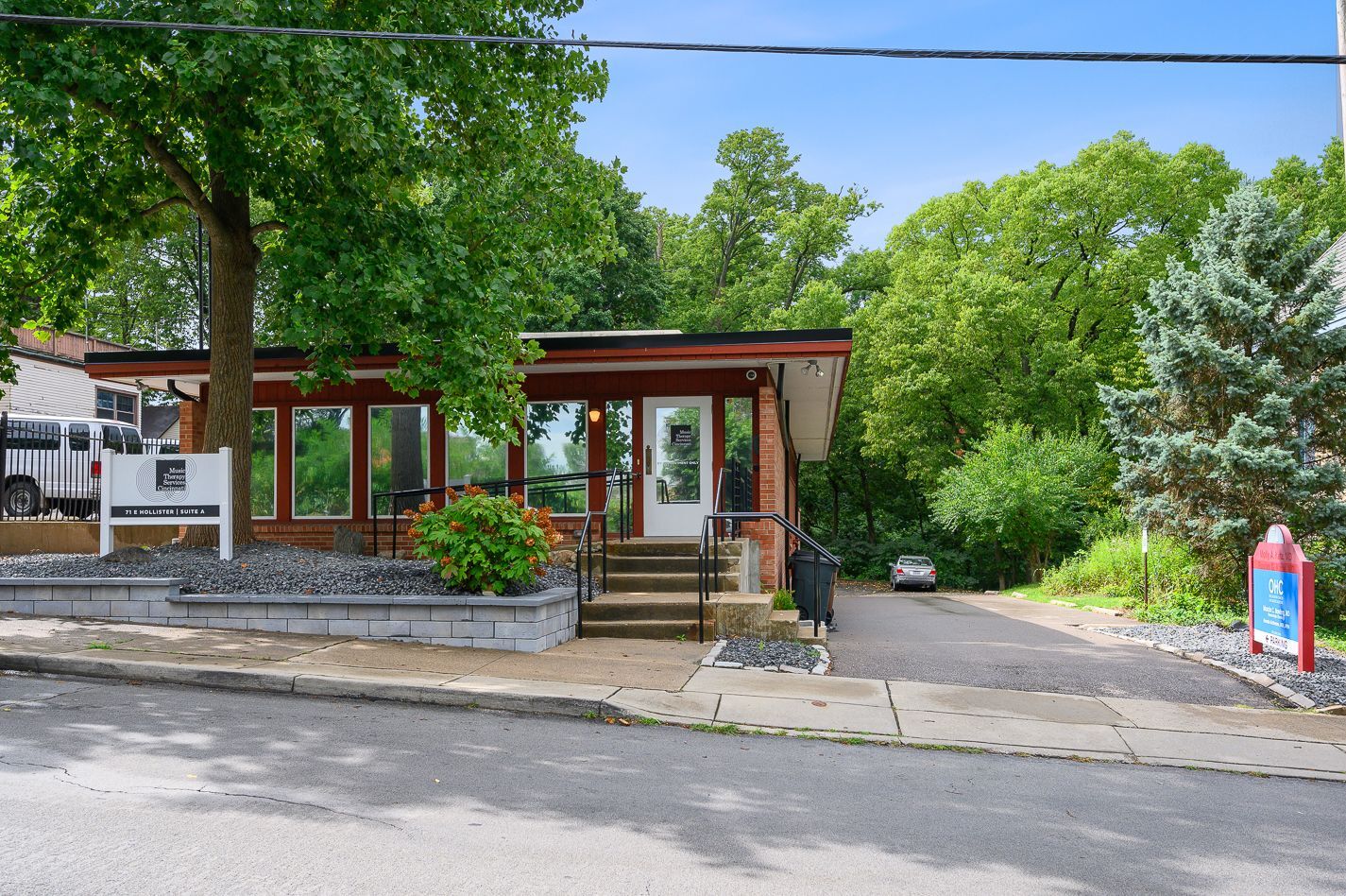 71 E Hollister St, Cincinnati, OH for lease Building Photo- Image 1 of 36