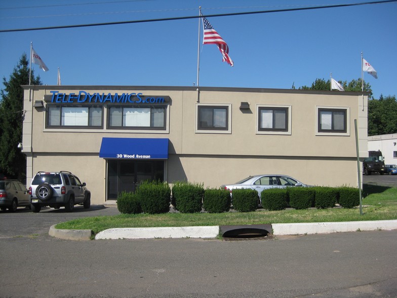 30 Wood Ave, Secaucus, NJ for lease - Building Photo - Image 2 of 12