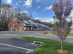 95-127 Fenn Rd, Newington, CT for lease Building Photo- Image 2 of 2