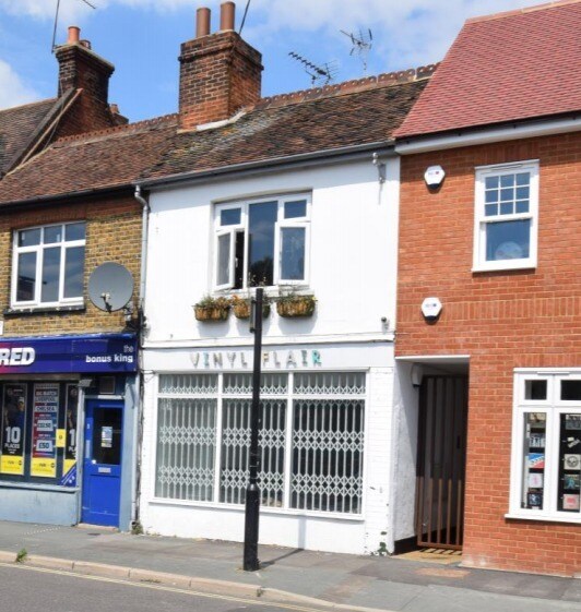 3 Weir Pond Rd, Rochford, SS4 1AH