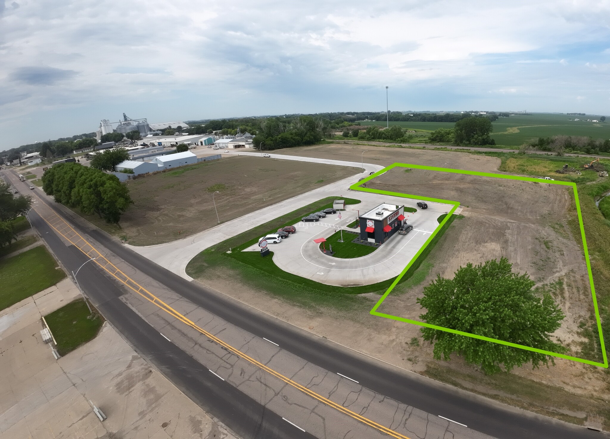 11th St. NW, Sioux Center, IA for sale Aerial- Image 1 of 5