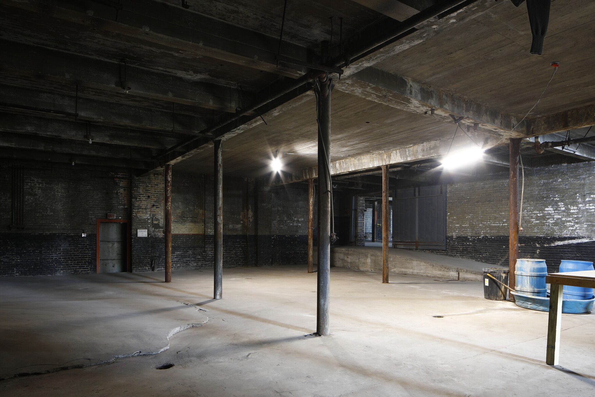 2600 W 19th St, Chicago, IL for lease Interior Photo- Image 1 of 3