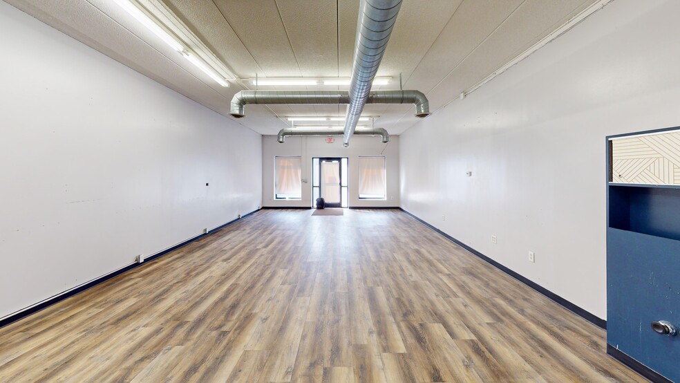 712 University Ave W, Saint Paul, MN for lease - Interior Photo - Image 2 of 6